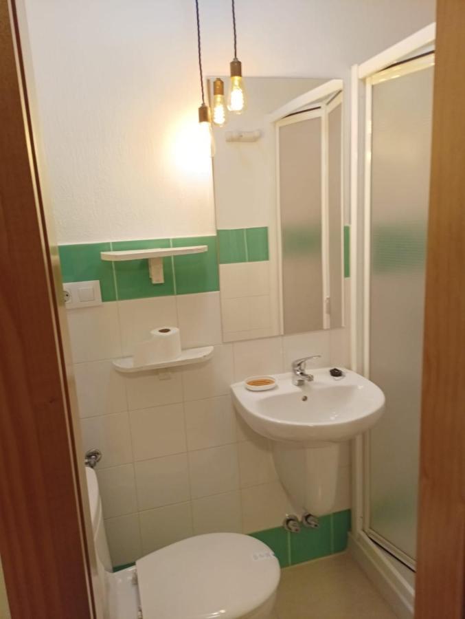 Hospedium Dlj Hostal Ben Nassar Arjona ภายนอก รูปภาพ
