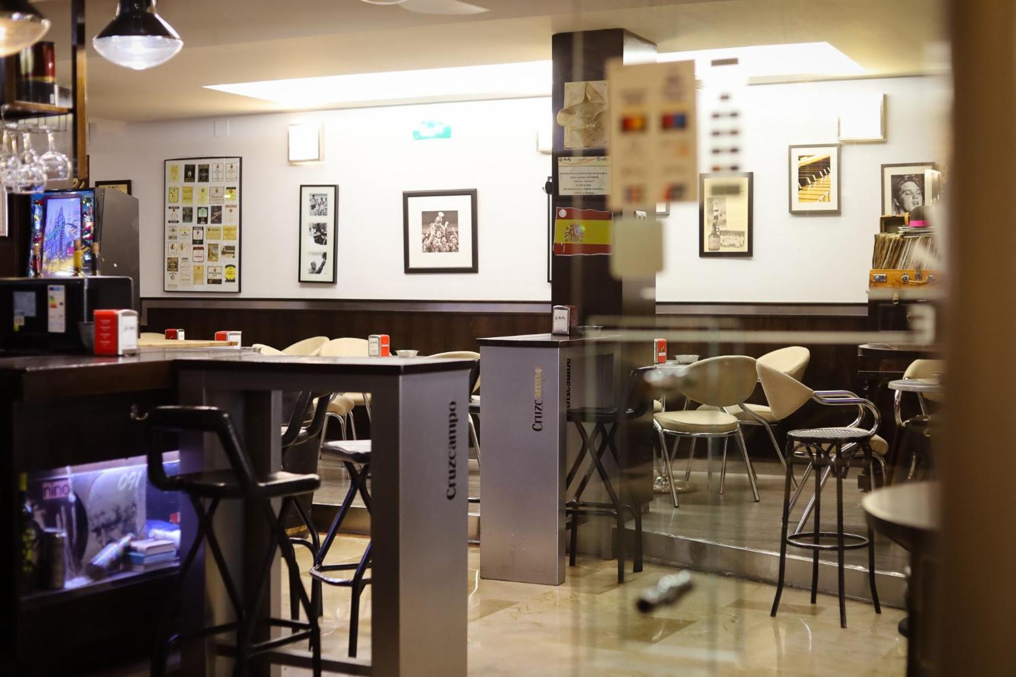 Hospedium Dlj Hostal Ben Nassar Arjona ภายนอก รูปภาพ