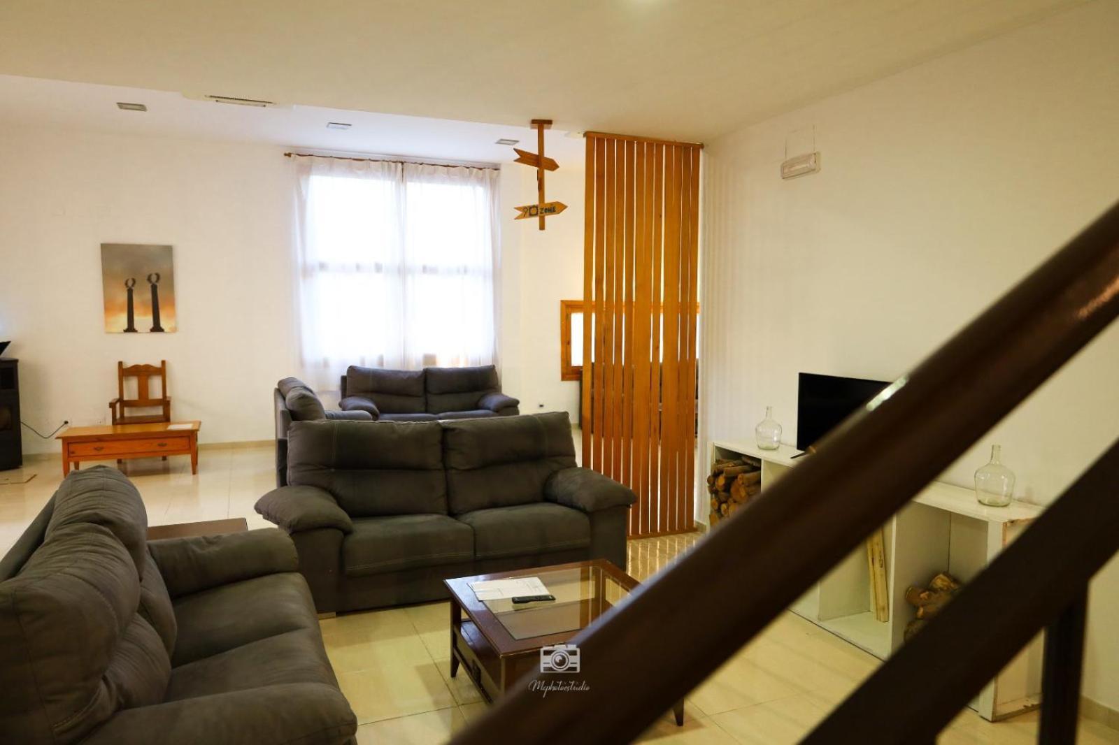 Hospedium Dlj Hostal Ben Nassar Arjona ภายนอก รูปภาพ