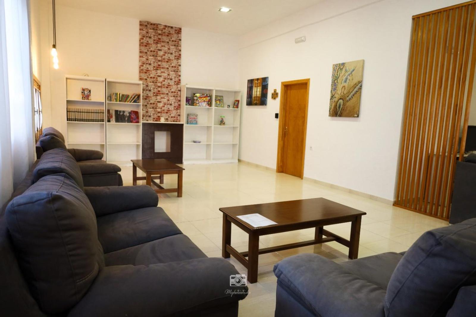 Hospedium Dlj Hostal Ben Nassar Arjona ภายนอก รูปภาพ