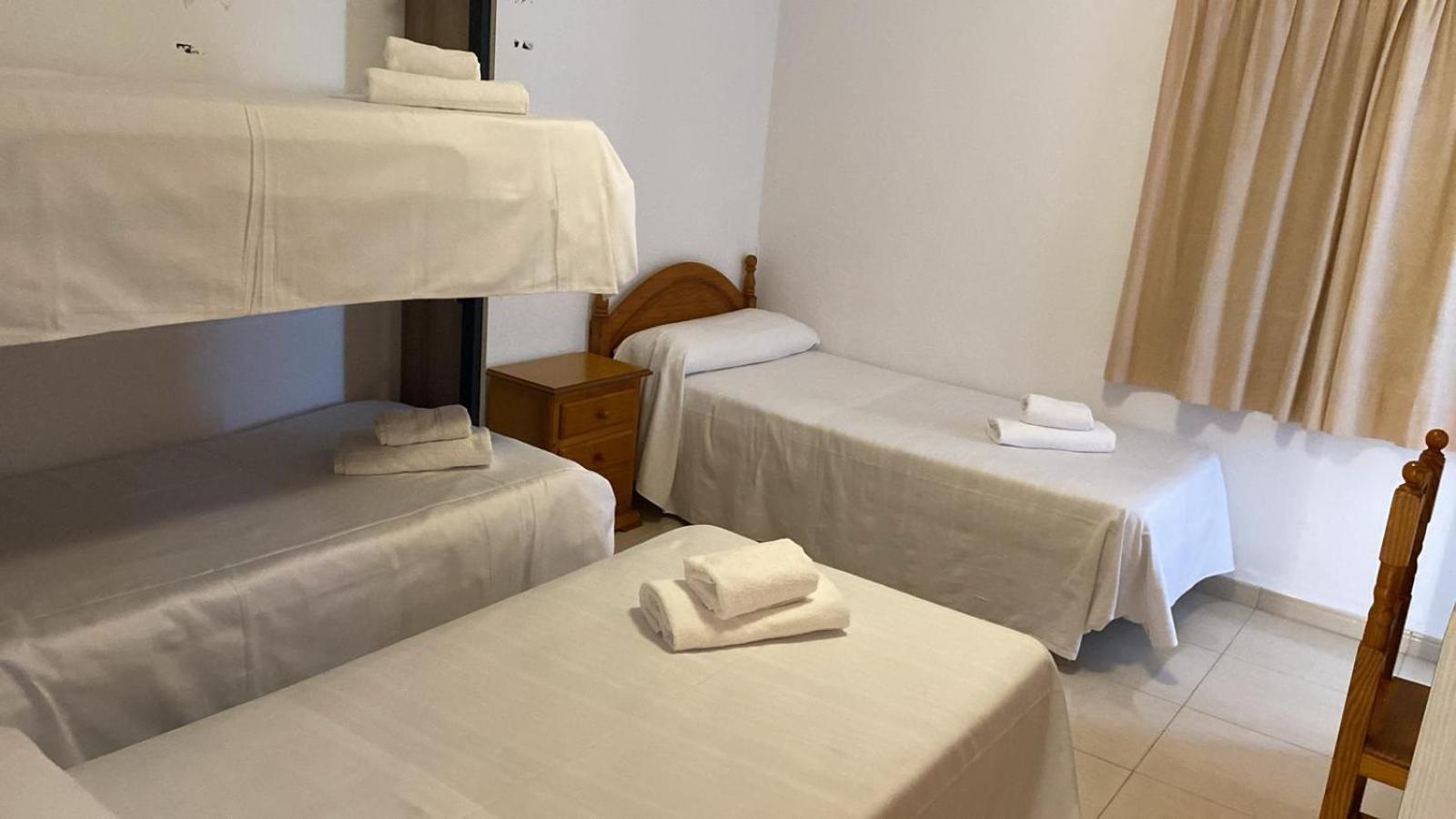 Hospedium Dlj Hostal Ben Nassar Arjona ภายนอก รูปภาพ