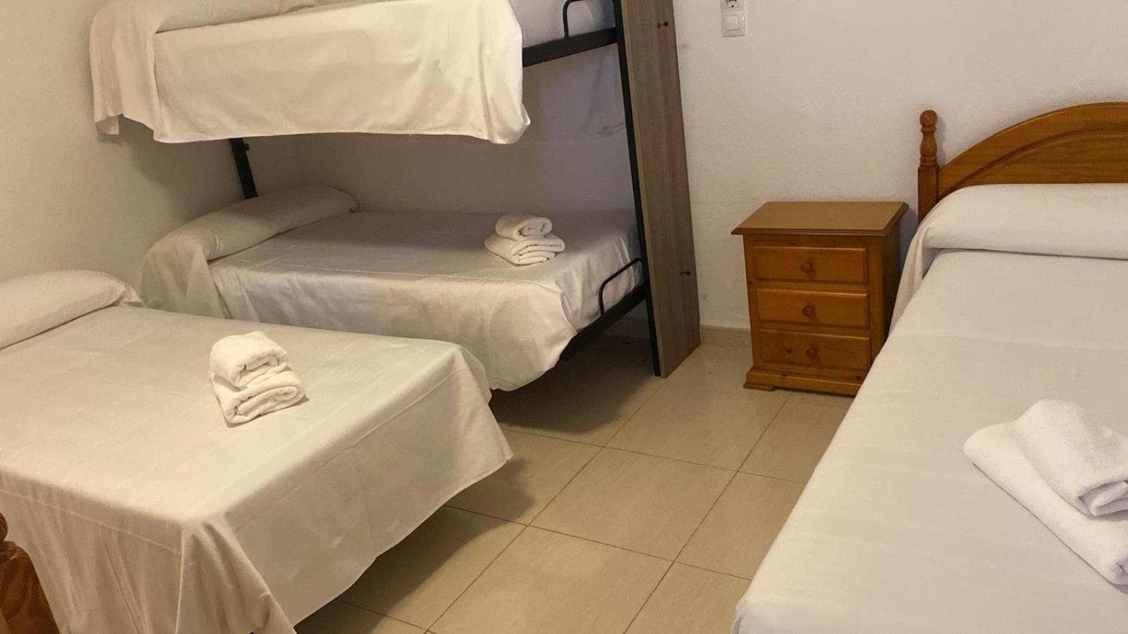 Hospedium Dlj Hostal Ben Nassar Arjona ภายนอก รูปภาพ