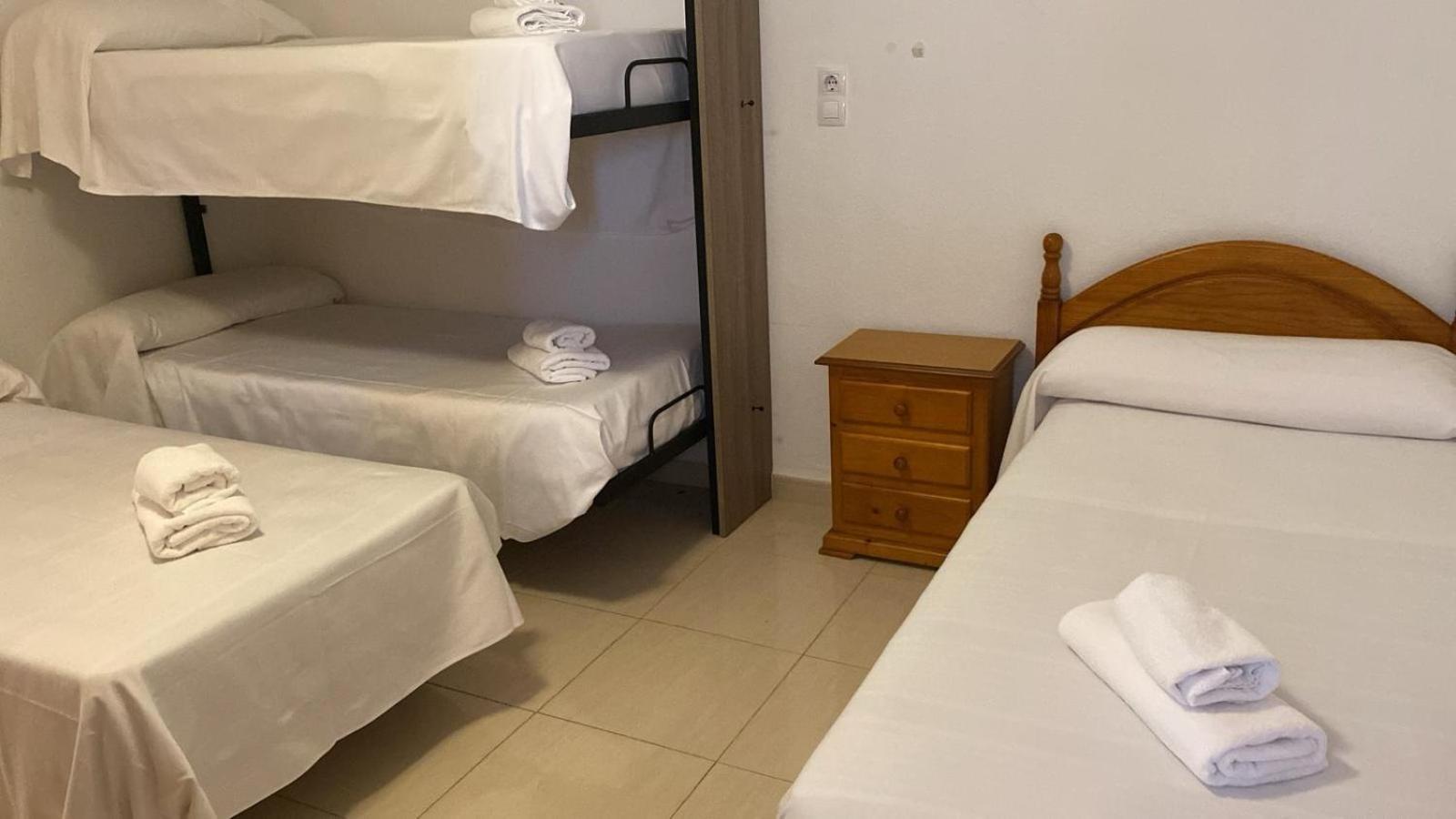 Hospedium Dlj Hostal Ben Nassar Arjona ภายนอก รูปภาพ